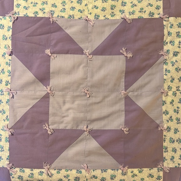 HANDMADE QUILT | Queen - Picture 2 of 3